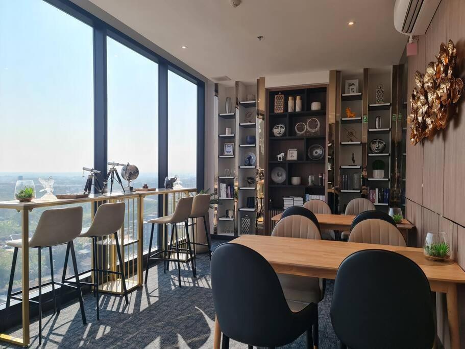 Astra Sky River High Floor,3 Bedrooms 97㎡ 山景房带浴缸 Chiang Mai Ngoại thất bức ảnh