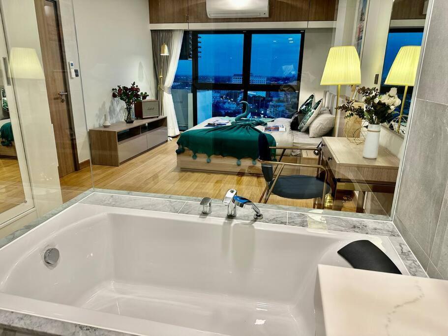 Astra Sky River High Floor,3 Bedrooms 97㎡ 山景房带浴缸 Chiang Mai Ngoại thất bức ảnh